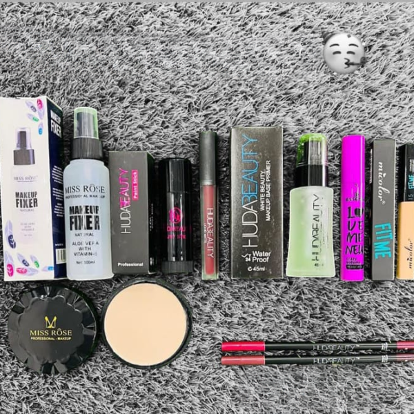 9-in-1 Glow Nine Makeup Essentials