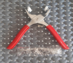 Metal Hand Press Tich Button Machine With 25 Button - Image 2